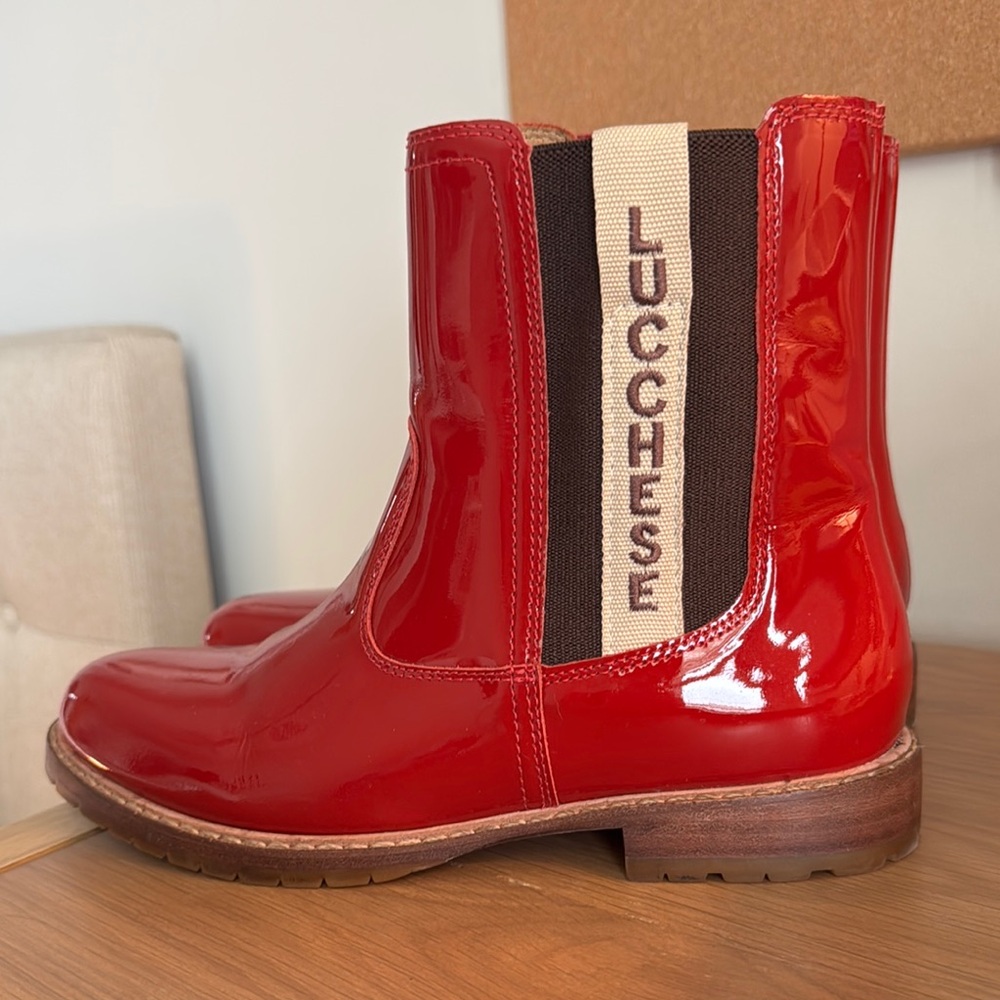 Lucchese Red Patent Leather Boots
LUCCHESE ALL-WEATHER LADIES GARDEN BOOTS